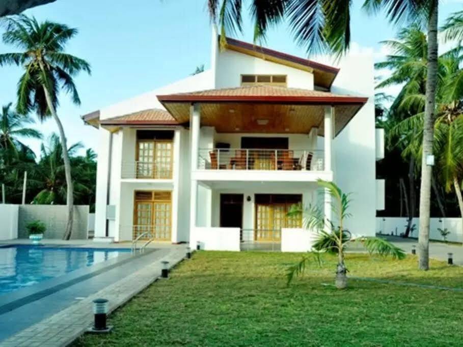 Blue Water Beach Resort — фото 1