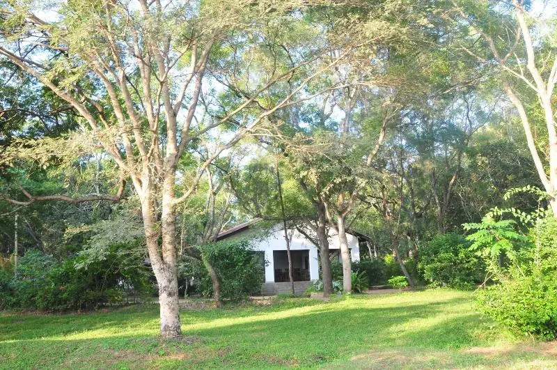 Waters Edge Bungalow — фото 1