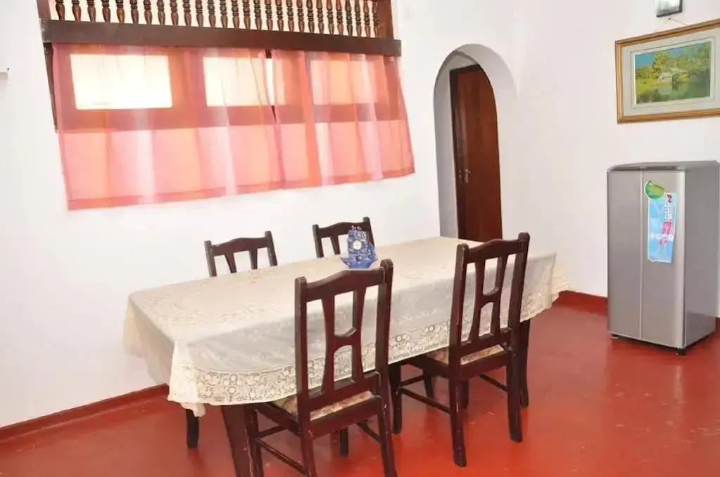 Хиккадува: Blue Lagoon Homestay