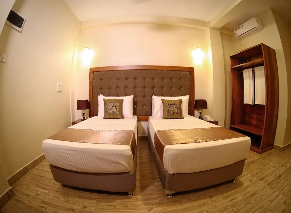 Канди: Grand Orchid Residence