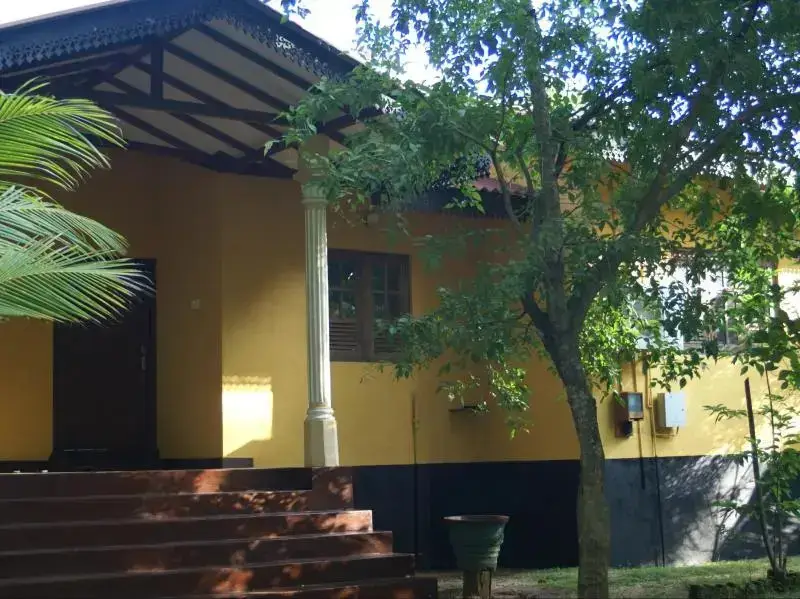 Bungalow at 84 — фото 1