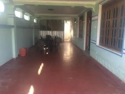 Тринкомали: Strangers Guest House