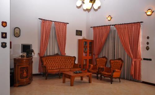Канди: Rosewood Residence