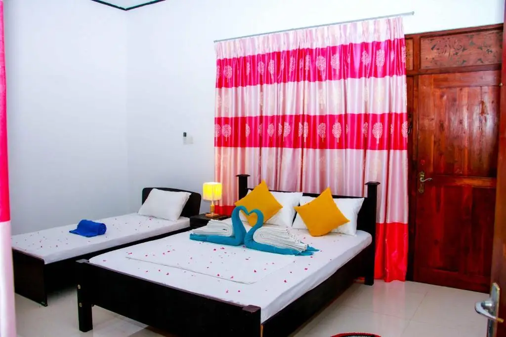 Thathsara Holiday Inn — фото 1
