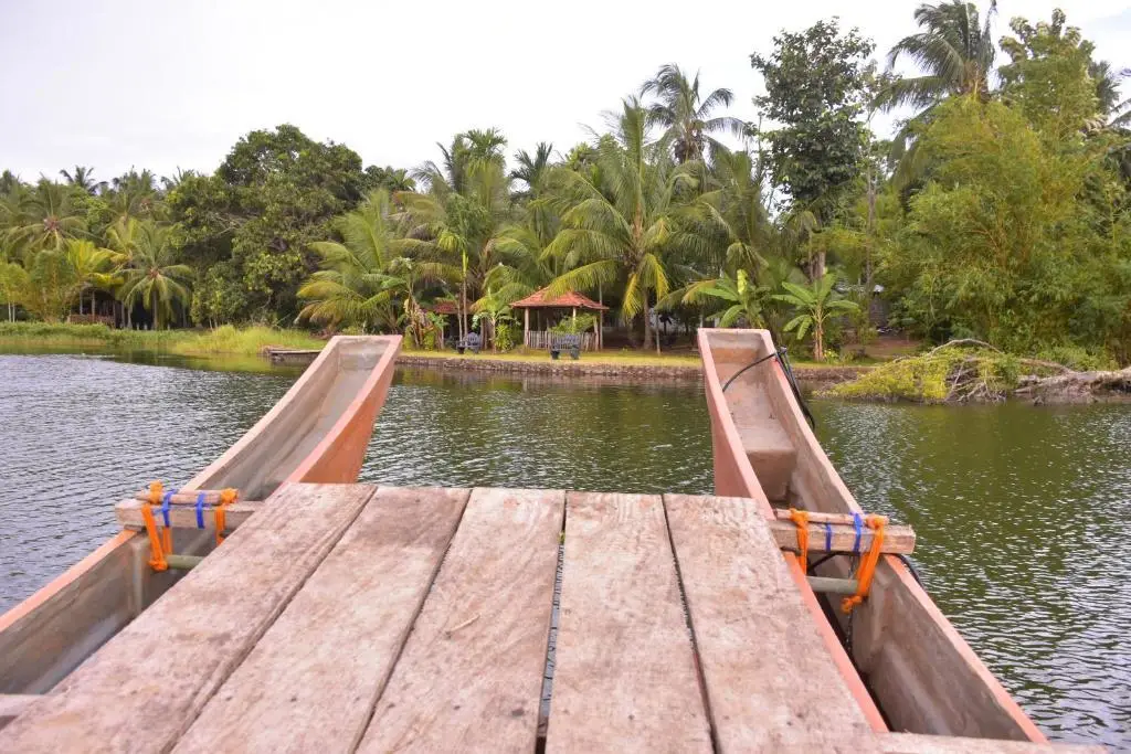 Удавалаве: splendid lake view safari lodge
