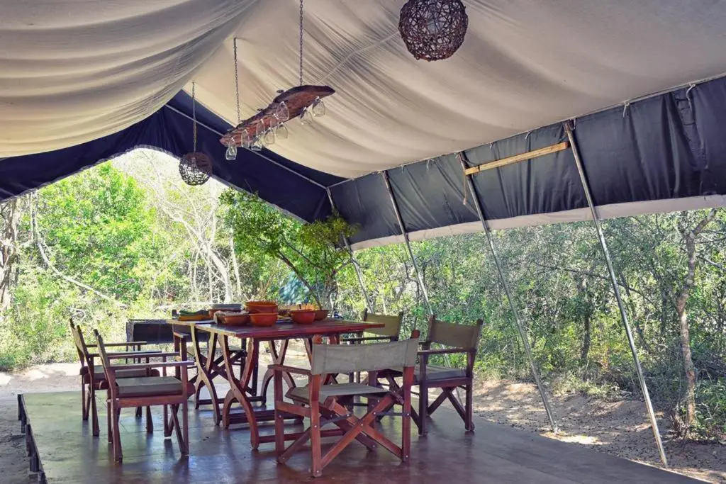 Киринда: Yala Leopard Mobile Camp