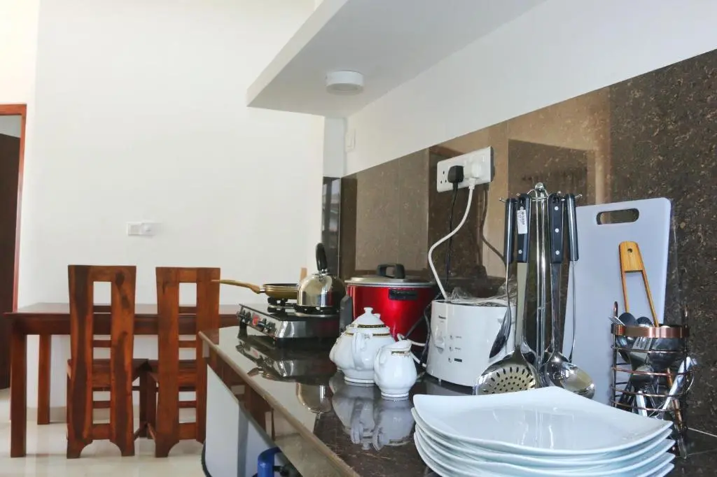 Хиккадува: New sea lion guest house