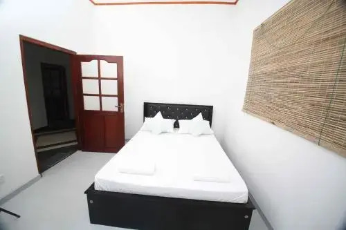 Галле: Liana Homestay