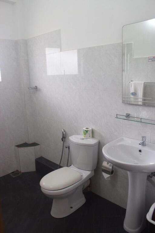Вавуния: Hotel Oviya