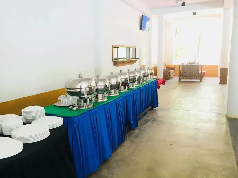 Инамальюва: Alikele Hotel Sigiriya
