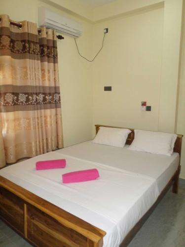Киринда: Kirinda Beach Front Hotel