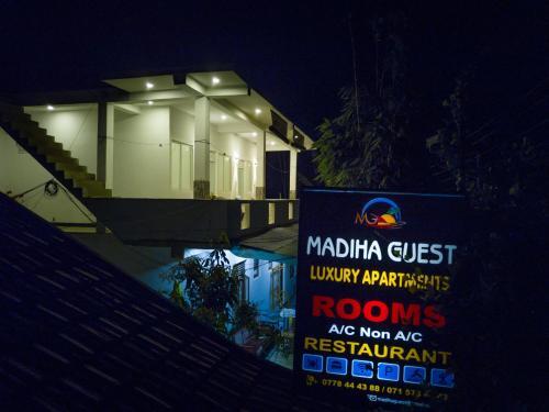 Madiha Guest — фото 1