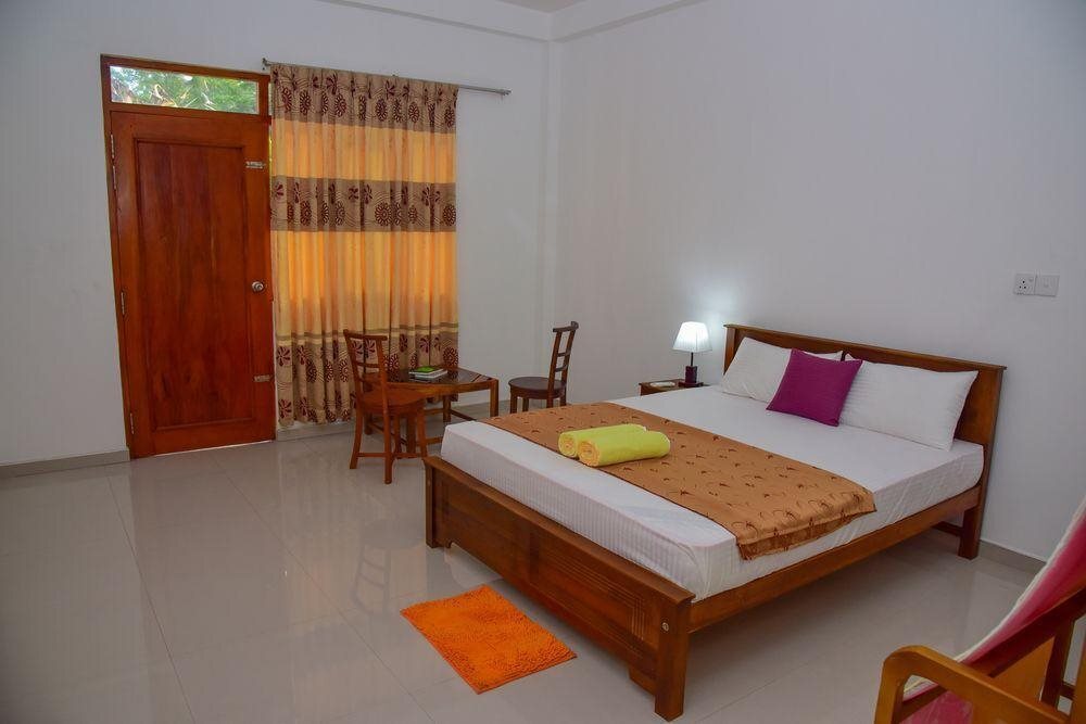 Индурува: Silver Sand Beach Resort