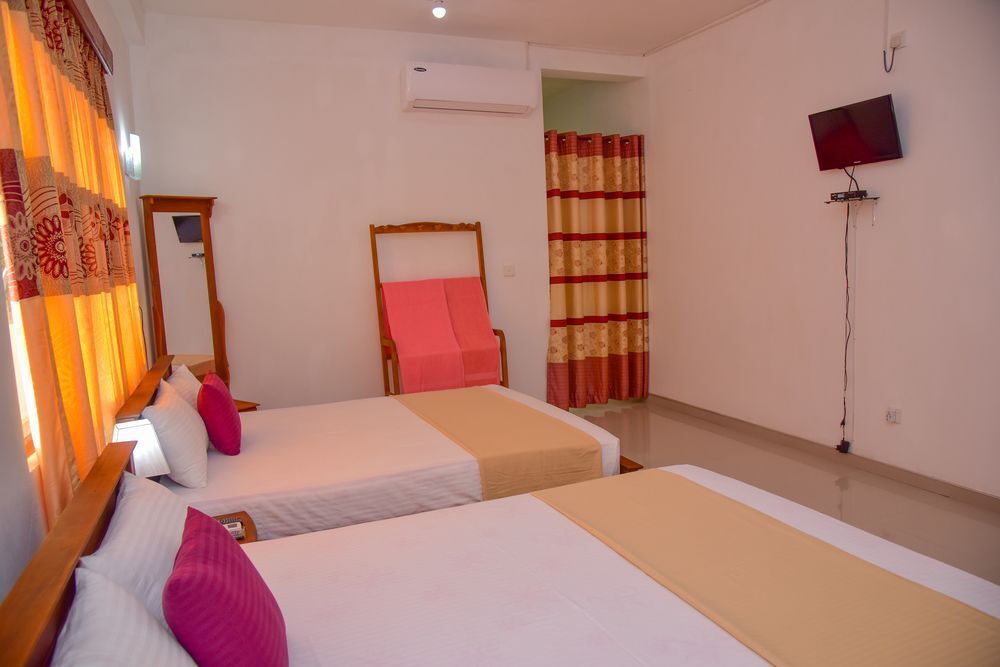 Индурува: Silver Sand Beach Resort