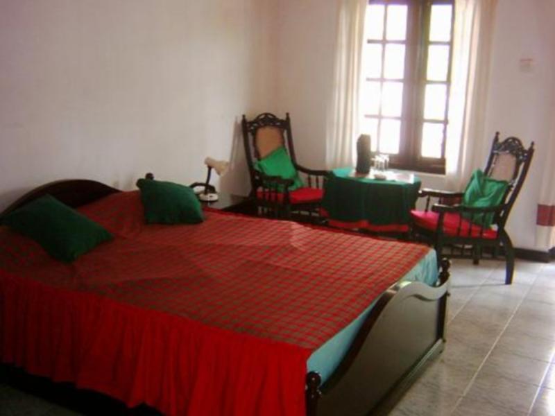 Гинигатена: Hotel Breetas Garden
