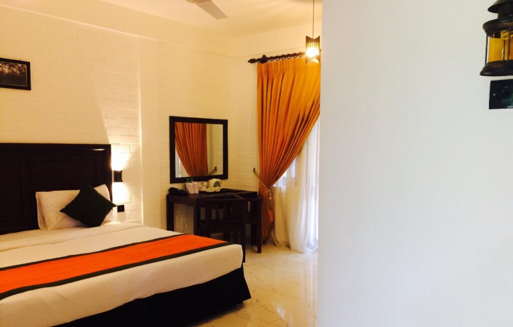 Хингуракгода: Hotel Mahanuge