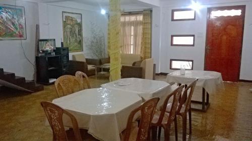 Нувара-Элия: Rochana Palace