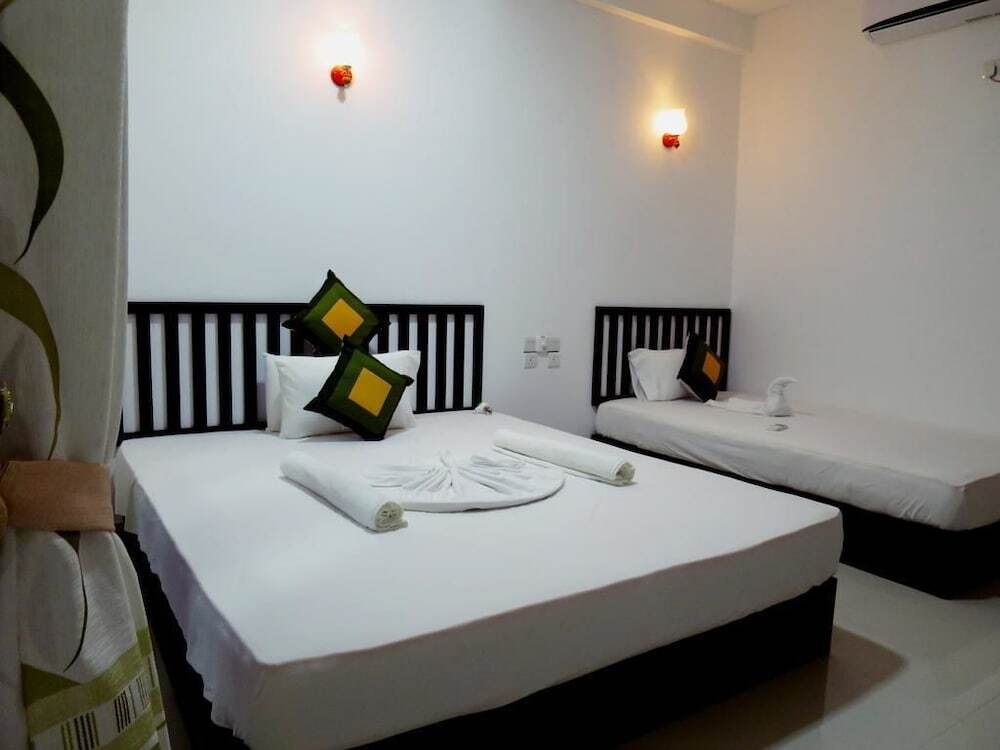 Сигирия: Hotel Chanara