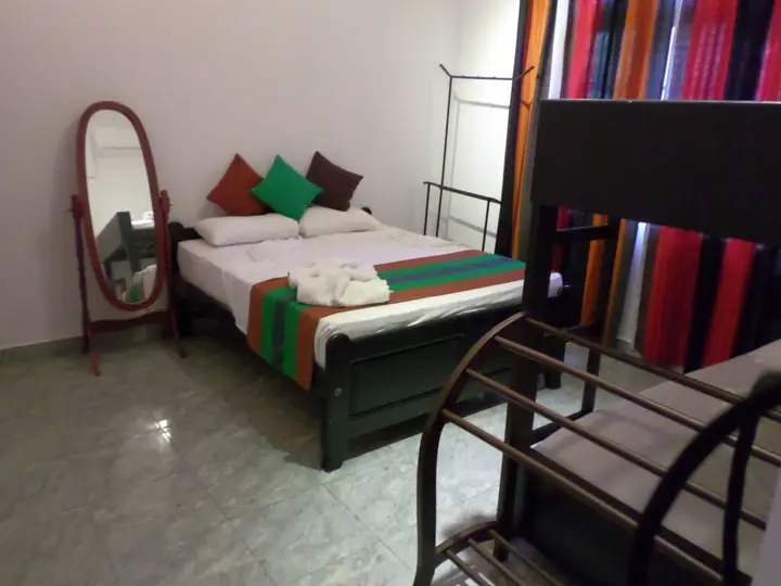 Гора Lavinia: Leos Home Stay