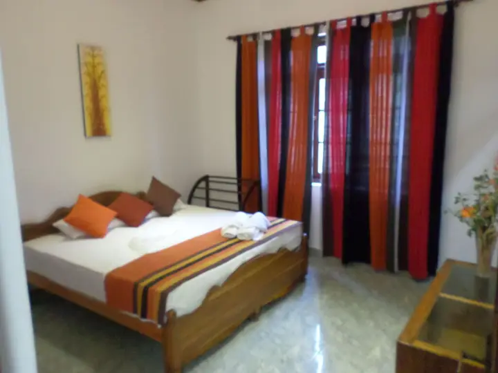 Гора Lavinia: Leos Home Stay