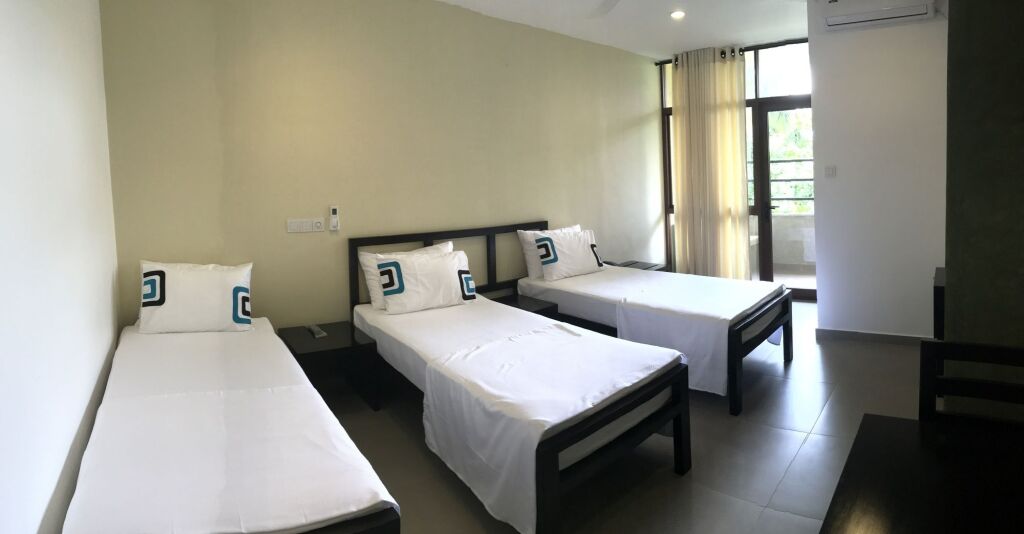 Рагама: Saninro Hotel Ragama