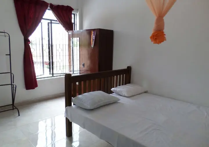 Полоннарува: Vista Indra Hotel