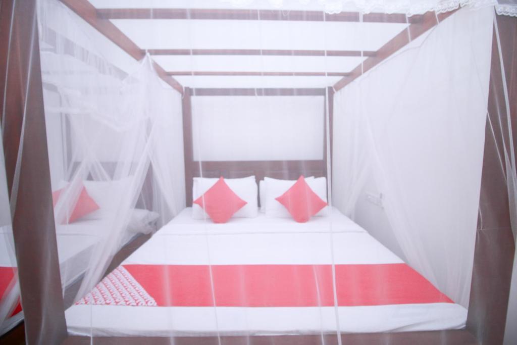 Таларамба: Hotel Romaya