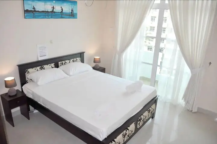 Коломбо: Modern Beachside Luxury