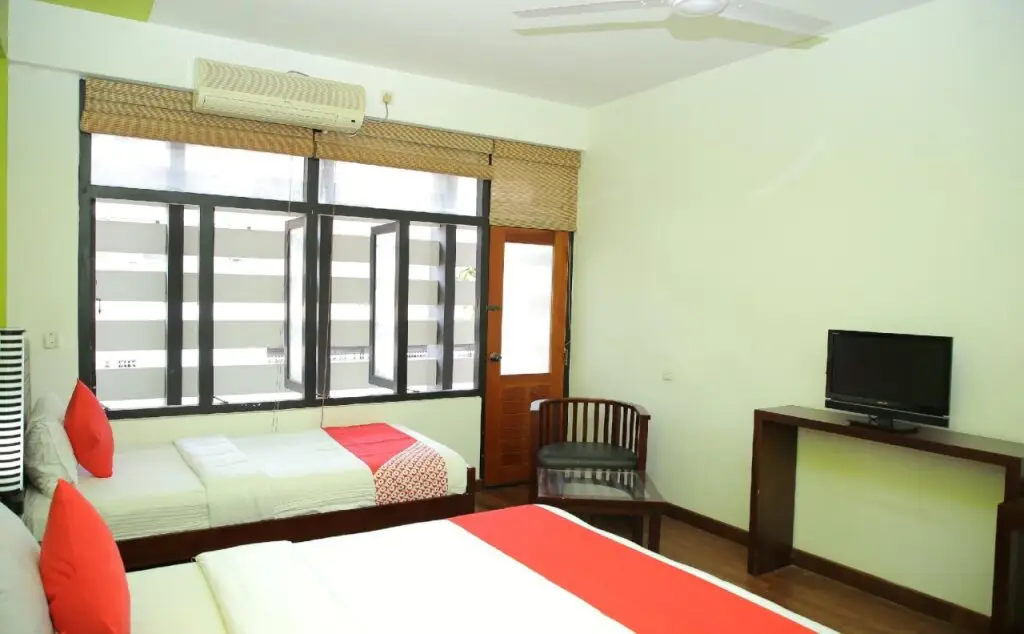 Джафна: Subhas Hotel