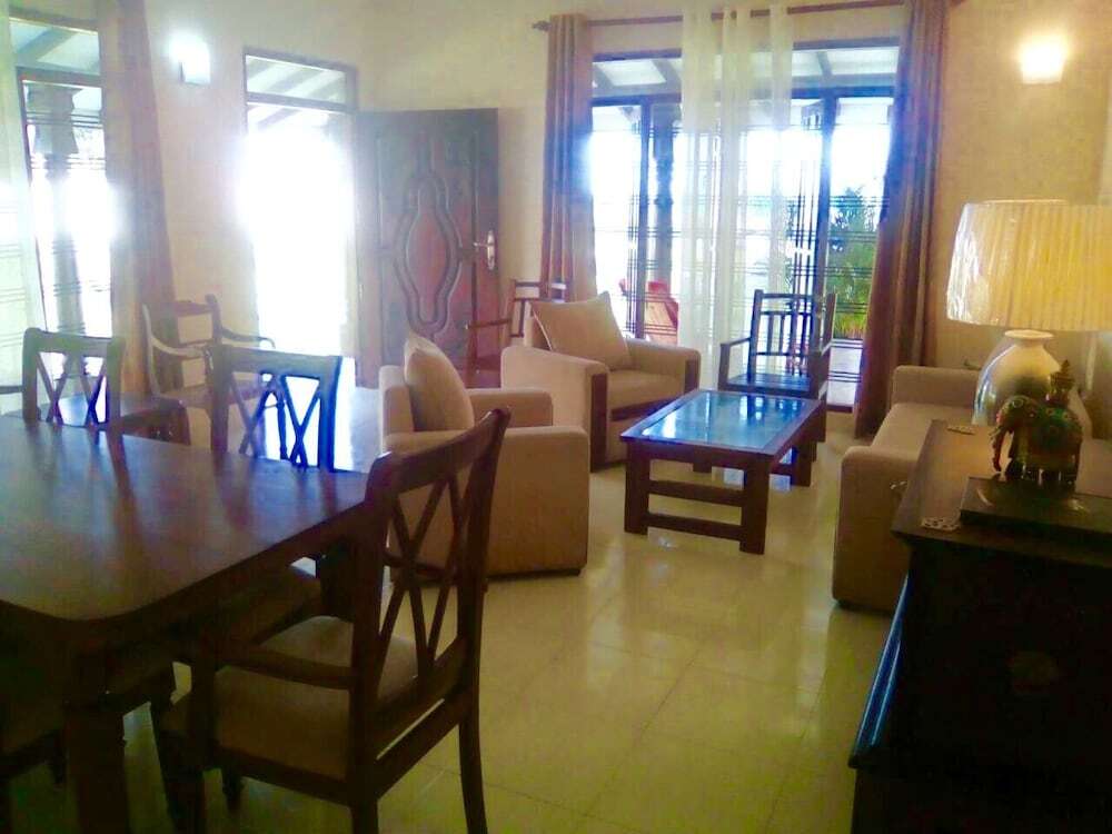 Оваканда: Nalendra - Beachfront & Villa