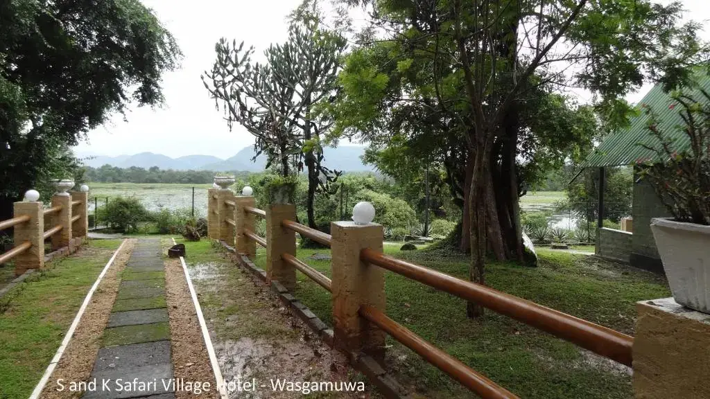 Хандунгамува: S and K Safari Village Hotel - Wasgamuwa