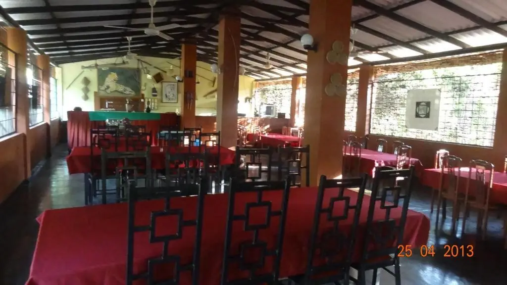 Хандунгамува: S and K Safari Village Hotel - Wasgamuwa