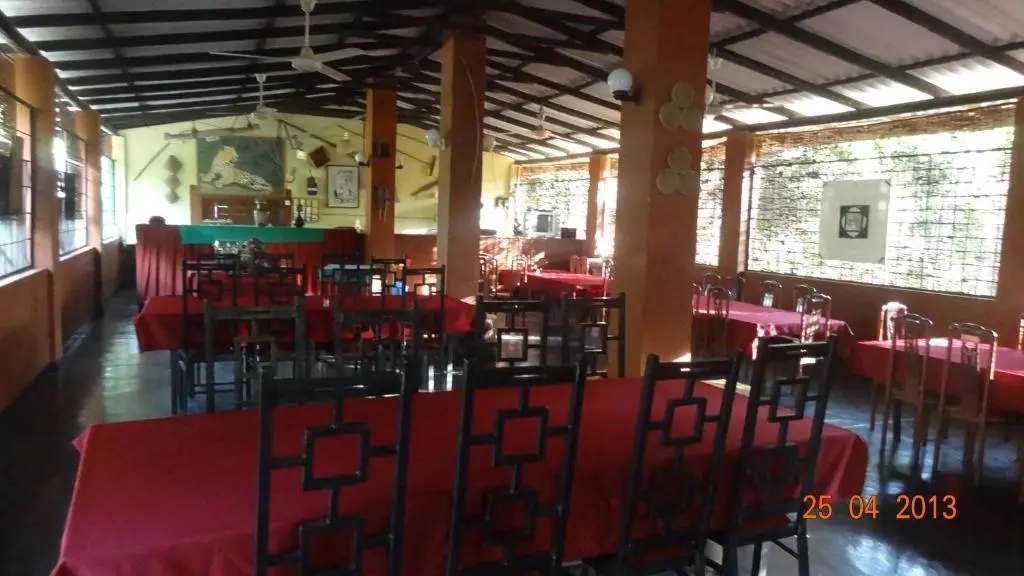 Хандунгамува: S and K Safari Village Hotel - Wasgamuwa