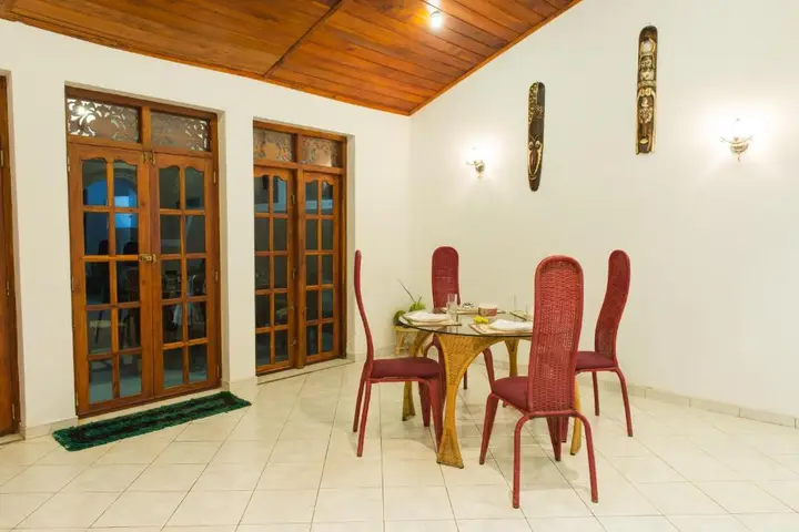 Ранна: Czech House