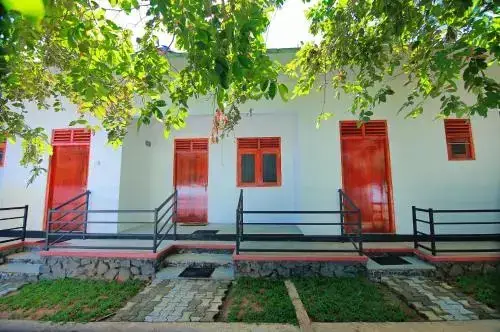 Диквелла: Cinnamon Garden