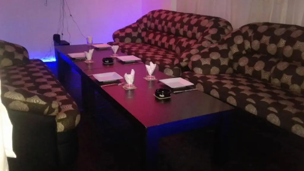 Анурадхапура: Hotel Lions Den & Lions D Restaurant