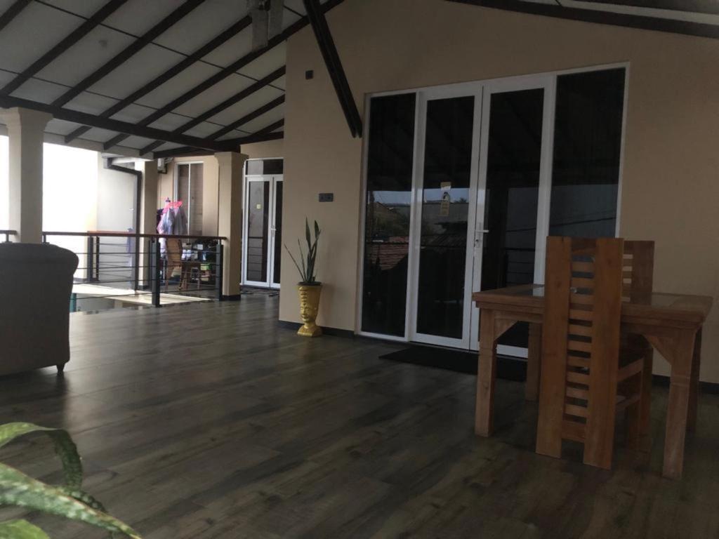 Негомбо: D Plus B&B Negombo