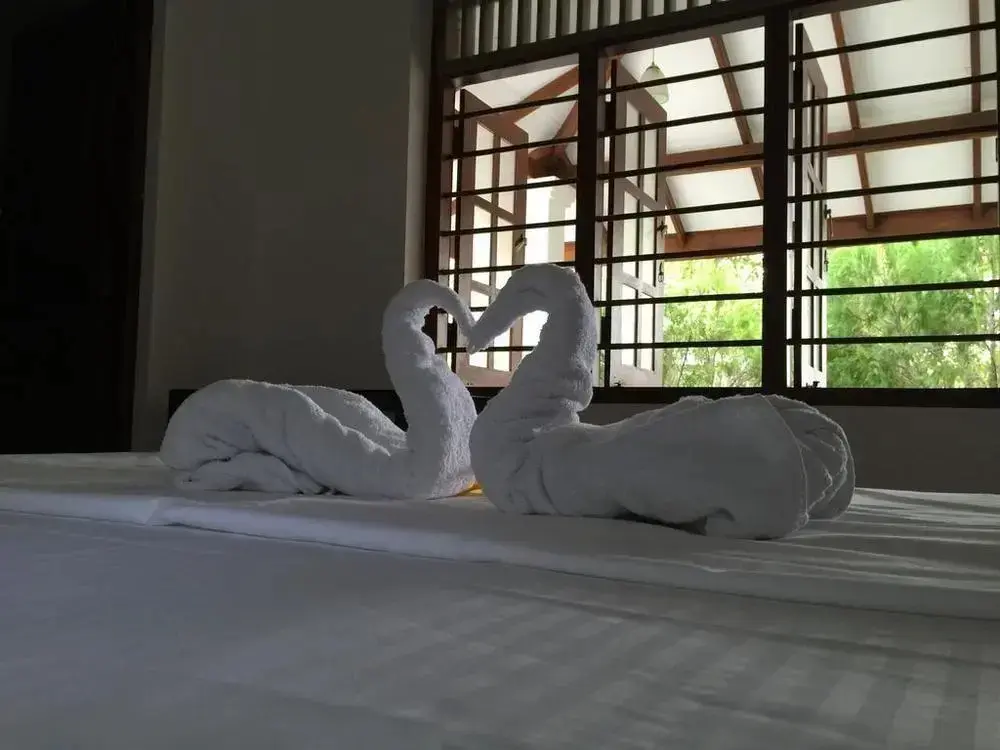 Хиккадува: Waves Guest House & Turtle Restaurant