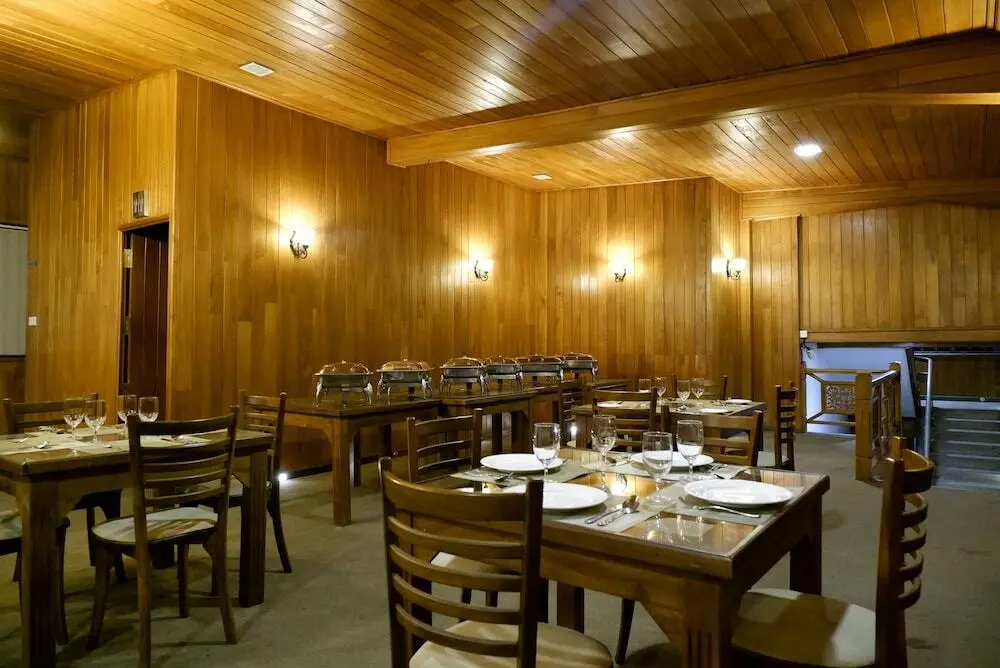 Бандаравела: Yoho River Side Inn