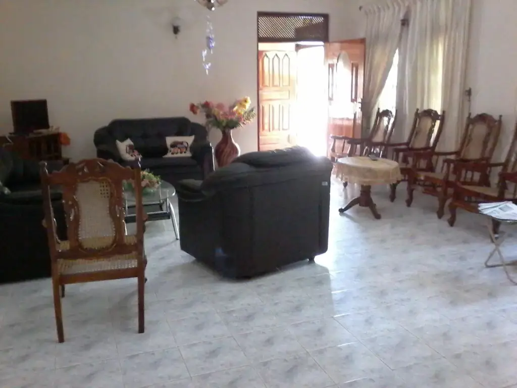 Валгама: Gunawardana House