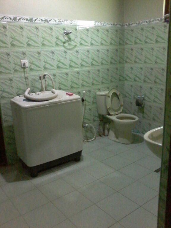 Валгама: Gunawardana House