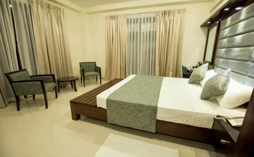 Келания: Grand 7 Hotel Kesbewa