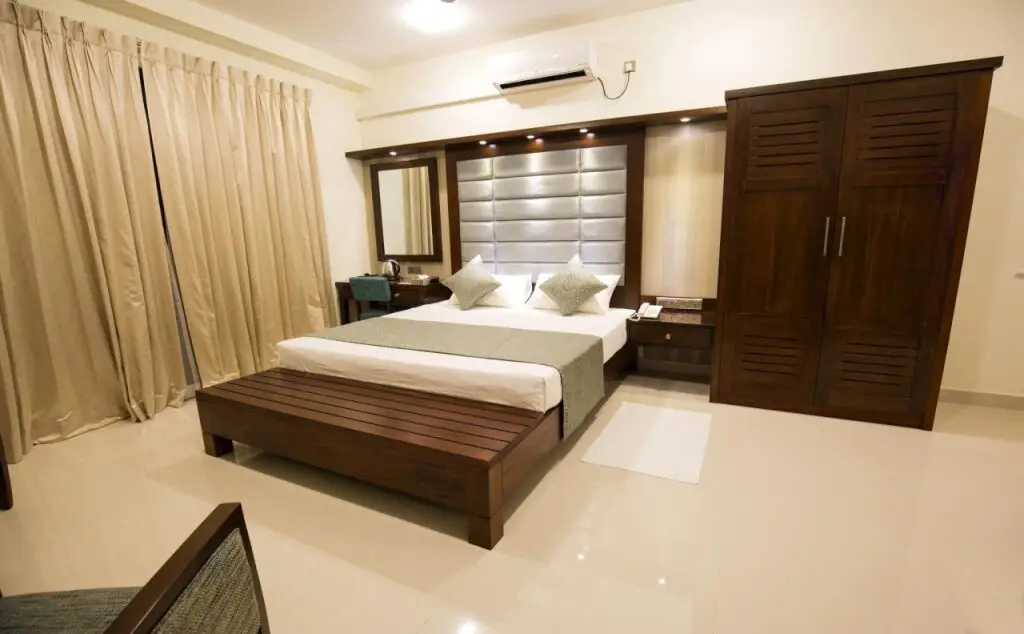 Келания: Grand 7 Hotel Kesbewa
