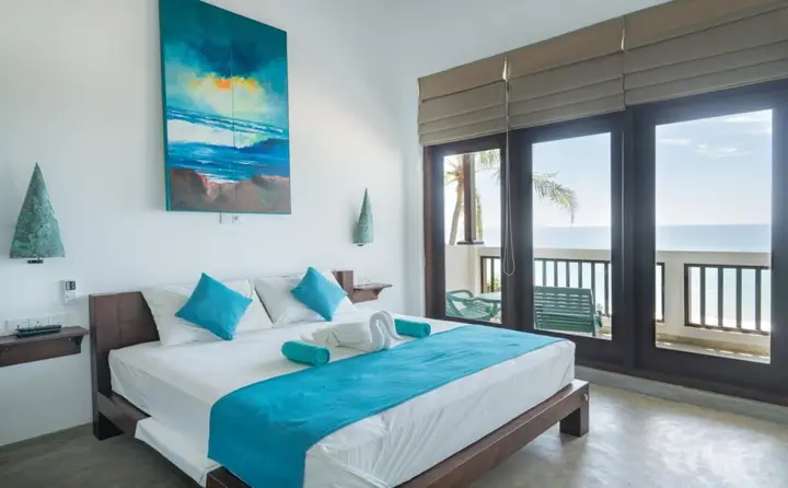 Хиккадува: At Ease Beach Hotel