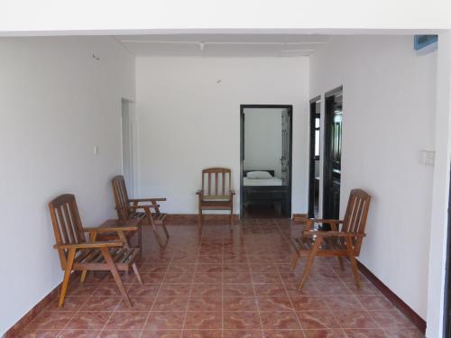 Нилавели: Pigeon Beach Residence
