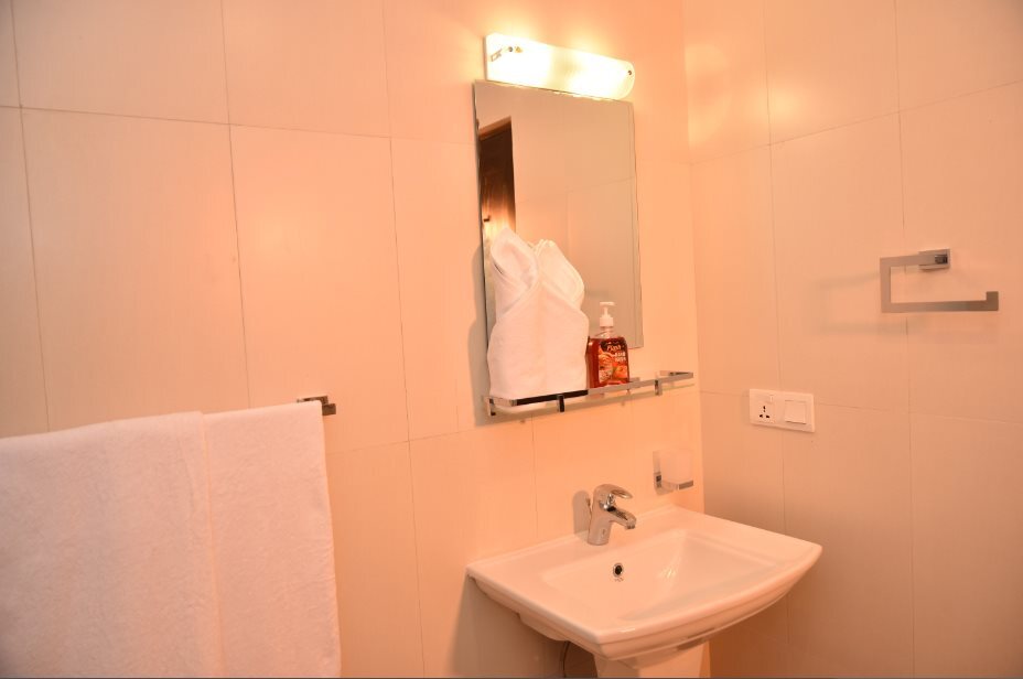 Негомбо: Lochana Beach Hotel