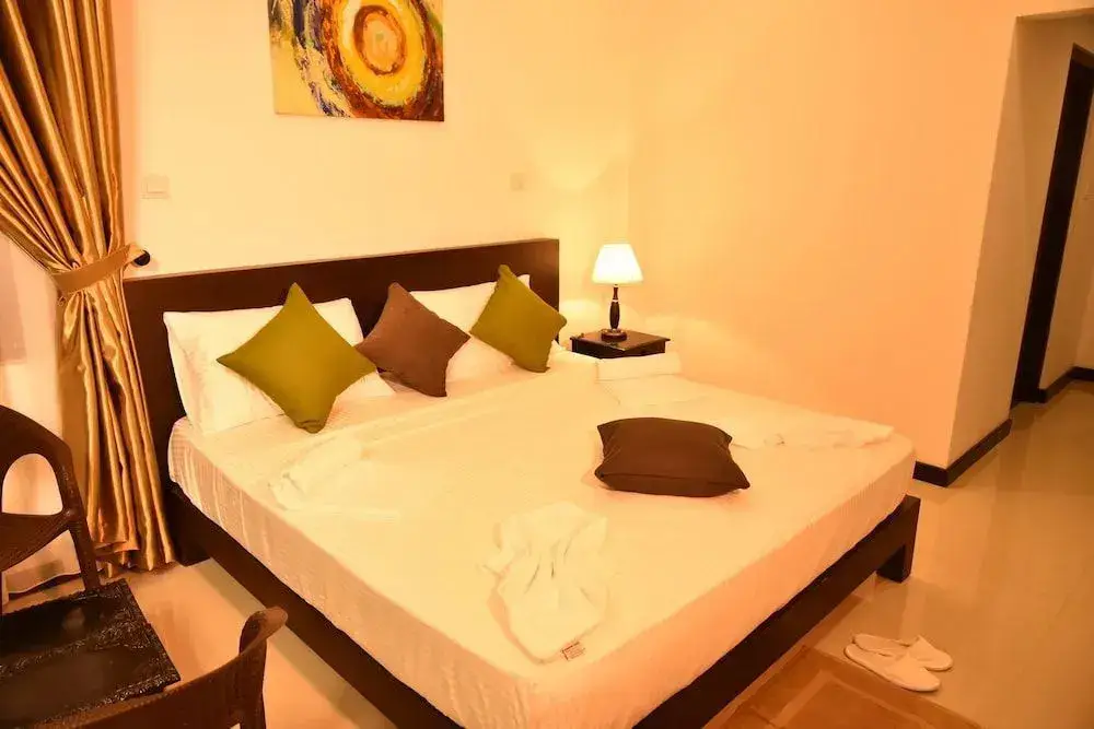 Негомбо: Lochana Beach Hotel
