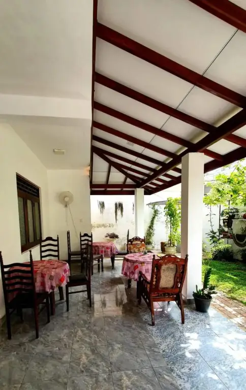 Хиккадува: Kind And Love Guesthouse