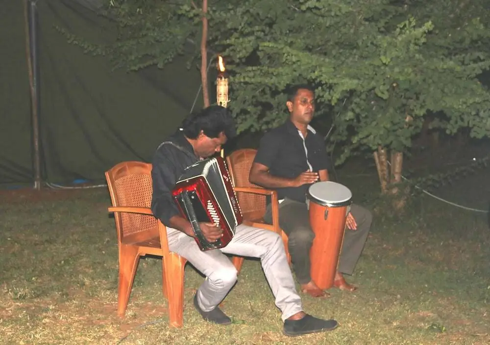 Катарагама: Dev's Campground