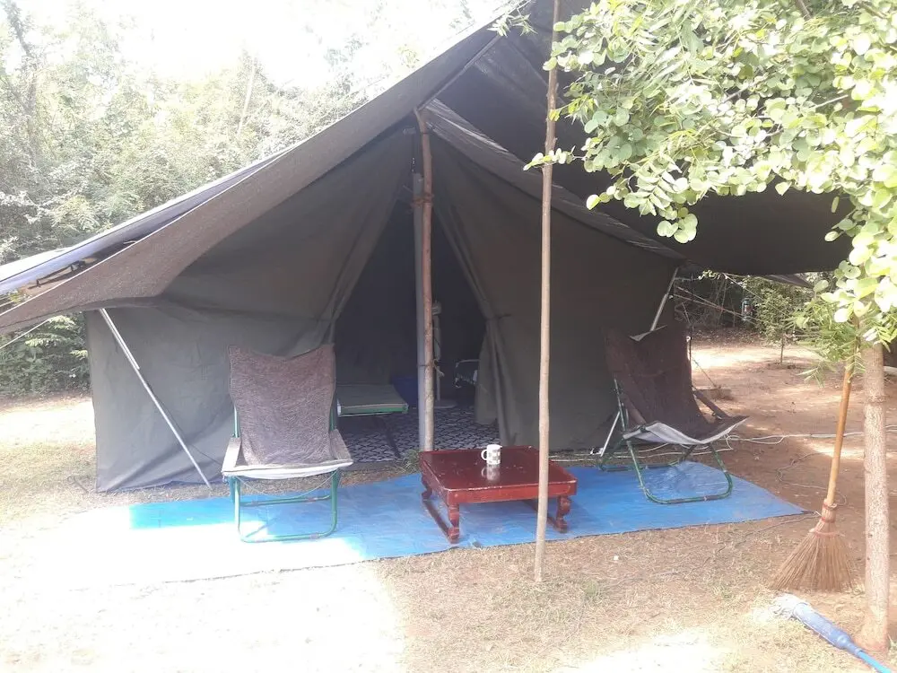 Катарагама: Dev's Campground